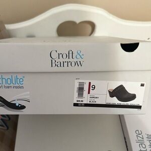 Croft & Barrow Womens Black clogs new with tags